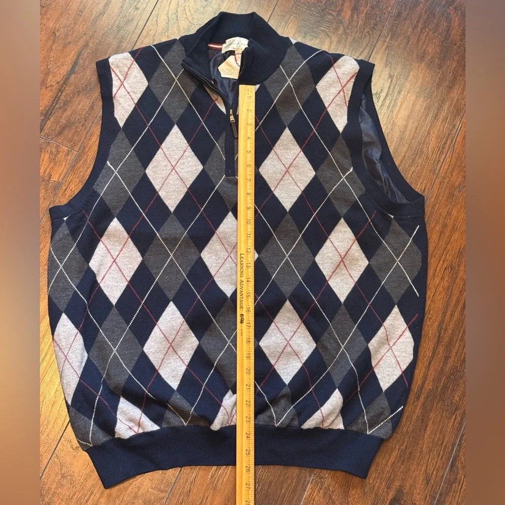Fairway & Greene Navy Argyle Zip Vest with Light Peach Half-Zip Pullover